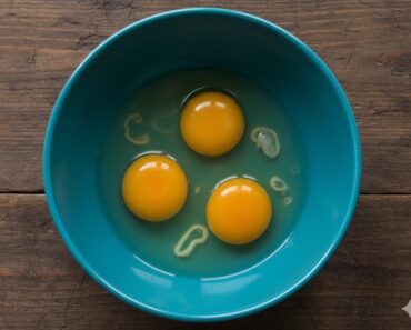 Mi az a fehér „szál” a tojásban? Egyszerű magyarázat